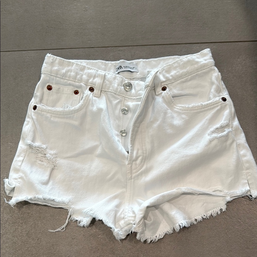 Zara white denim shorts size 6